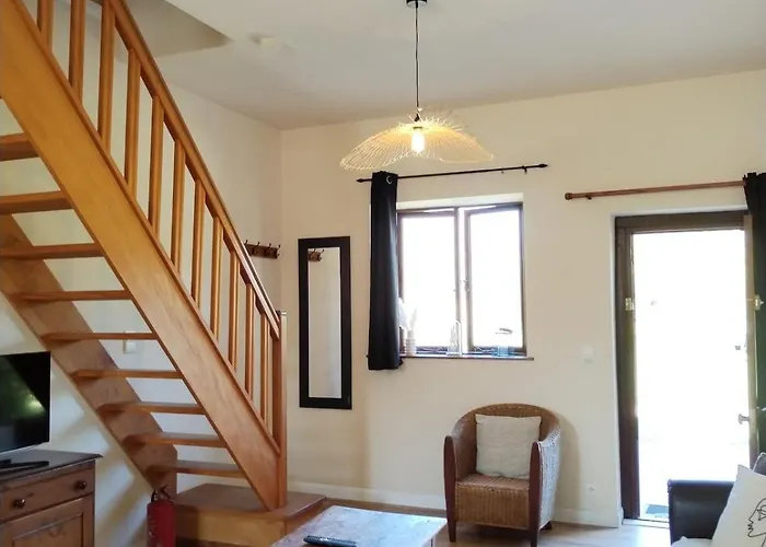 Dom wakacyjny Domaine Des Cerisiers - Piste Cyclable & Parking Prive