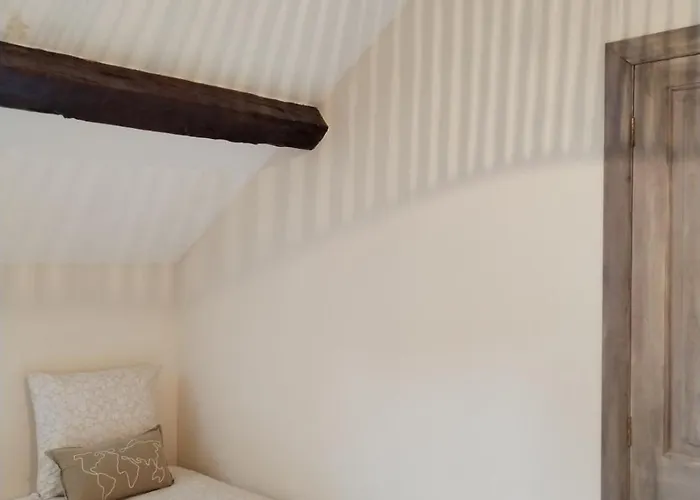 Dom wakacyjny Domaine Des Cerisiers - Piste Cyclable & Parking Prive